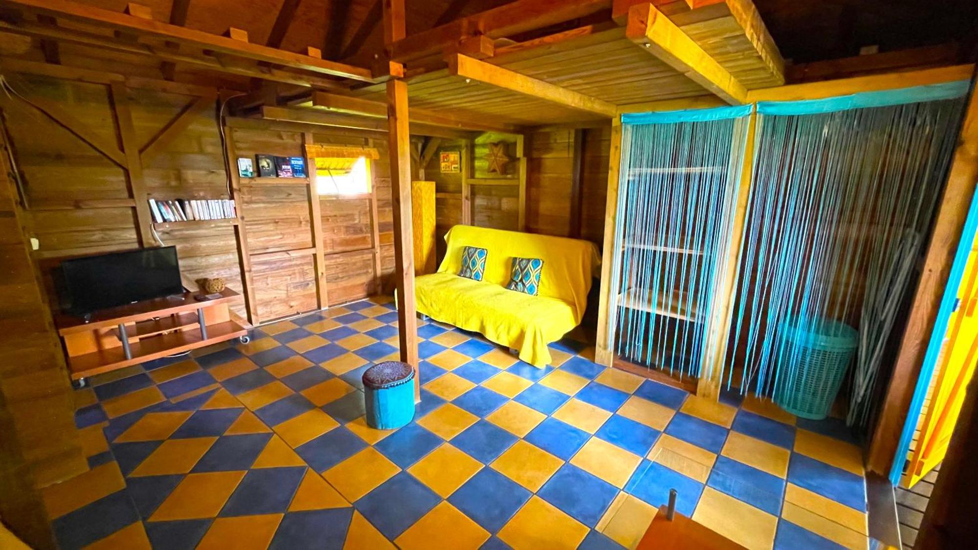 Gites LES CALEBASSIERS Deshaies Chambre photo